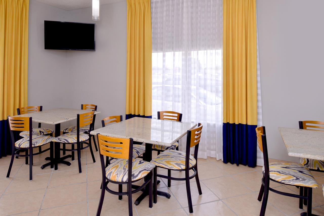 Americas Best Value Inn - Monroeville Exterior photo