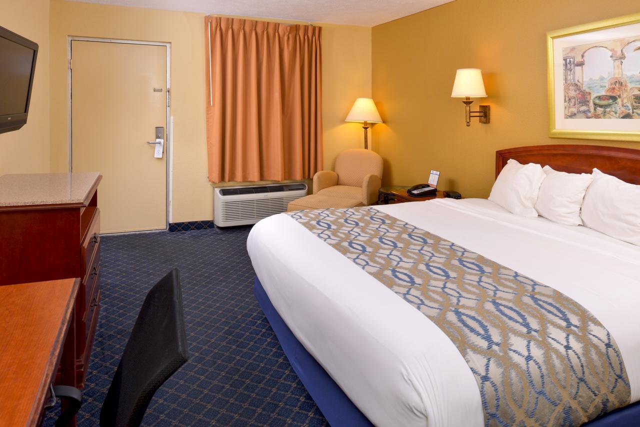 Americas Best Value Inn - Monroeville Exterior photo